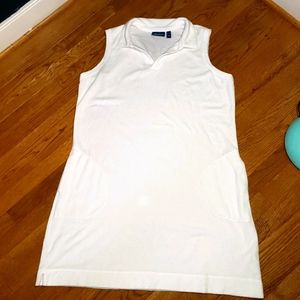 D & Co white terry cloth beach cover up. XL.